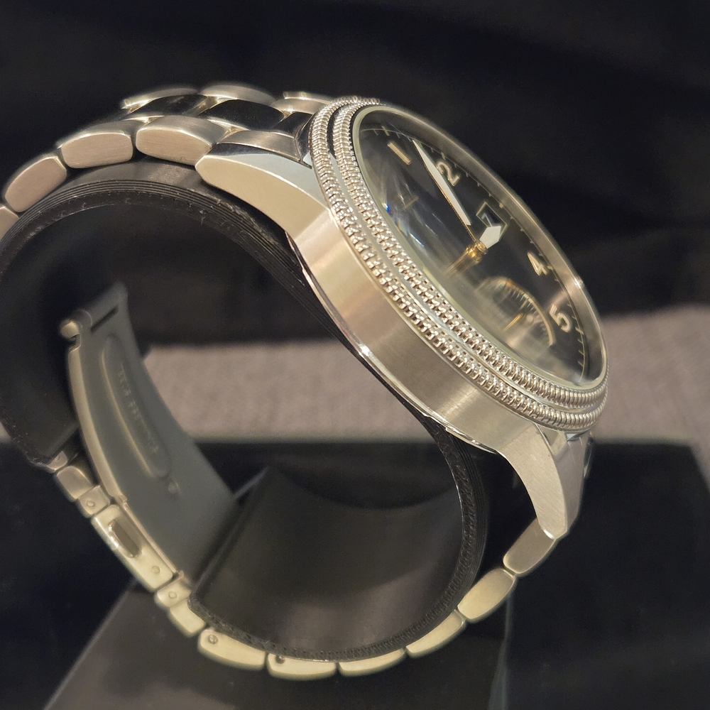 Hugo Boss Silver and Black Watch 44mm - Picture 5 of 8